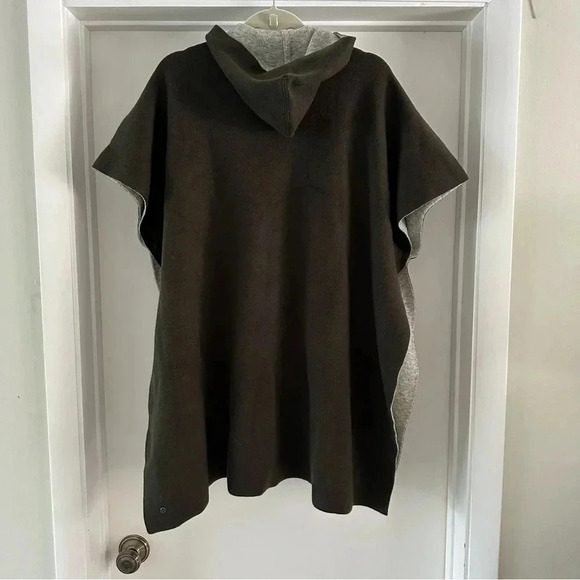 Lululemon All In A Day Hooded Poncho Heathered Highlander / Dark Olive One Size - Picture 6 of 13